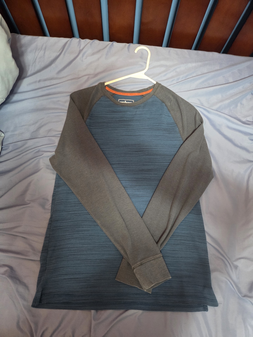 urban pipeline Blue Body with Gray Raglan Long-Sleeve Tee Size Large